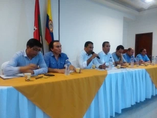 Ganaderos esperaron al gerente general del ICA Luis Humberto Martínez Lacotoure, quien inicialmente había cancelado su viaje y delegado a funcionarios de su Despacho para atender la convocatoria.